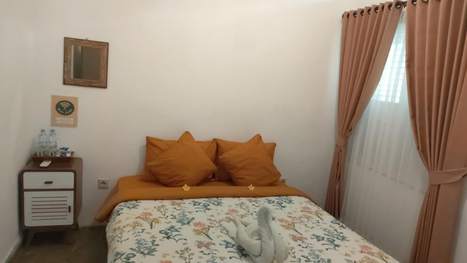 Ijen Backpacker Hostel Banyuwangi  Εξωτερικό φωτογραφία